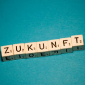 Das Wort ZUKUNFT in Buchstabenwürfeln , ©Panthermedia / Joachim H.