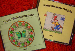 zwei CD-Cover; © (BIBER) Schulen ans Netz