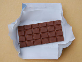 eine Tafel Schokolade;  Ilka Mehlis