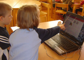 Kinder entwerfen ihr eigenes Memoryspiel;  Schulen ans Netz e. V. (BIBER)